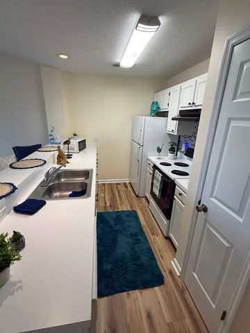 201 Landing Rd Apt H, North Myrtle Beach, SC 29582