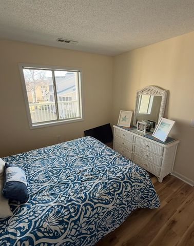 201 Landing Rd Apt H, North Myrtle Beach, SC 29582