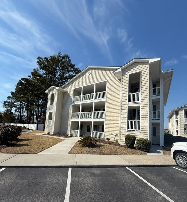 201 Landing Rd Apt H, North Myrtle Beach, SC 29582