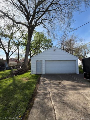 18039 Wood Street, Melvindale, MI 48122