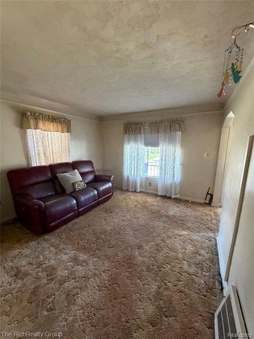 18039 Wood Street, Melvindale, MI 48122