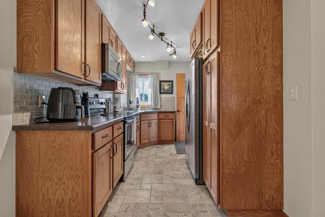 1030 Downing Avenue, Waterloo, IA 50701