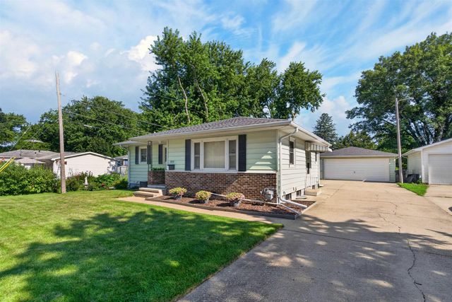 1030 Downing Avenue, Waterloo, IA 50701