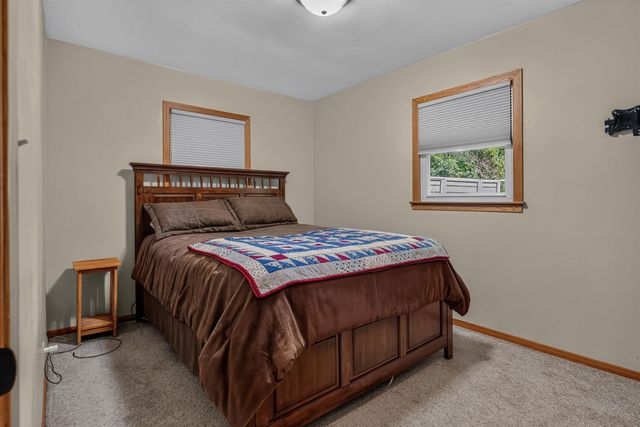 1030 Downing Avenue, Waterloo, IA 50701