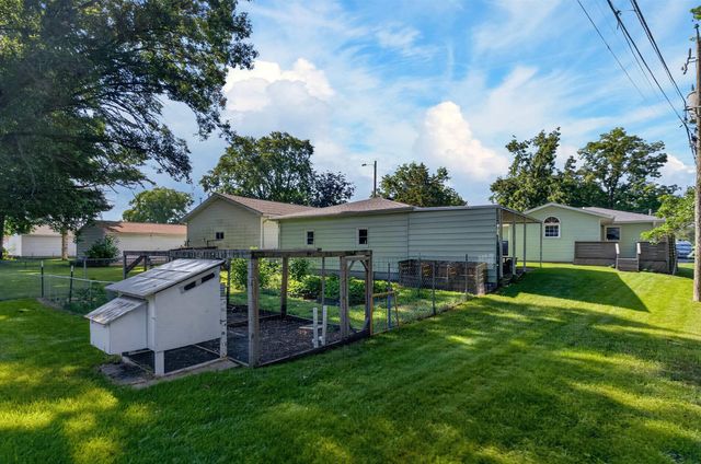 1030 Downing Avenue, Waterloo, IA 50701