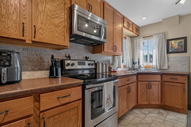 1030 Downing Avenue, Waterloo, IA 50701