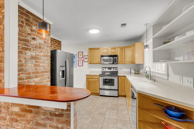 12 Stratford Road, Charleston, SC 29407