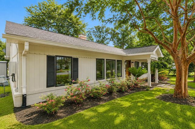12 Stratford Road, Charleston, SC 29407