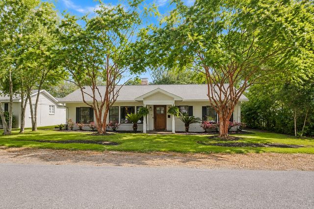 12 Stratford Road, Charleston, SC 29407