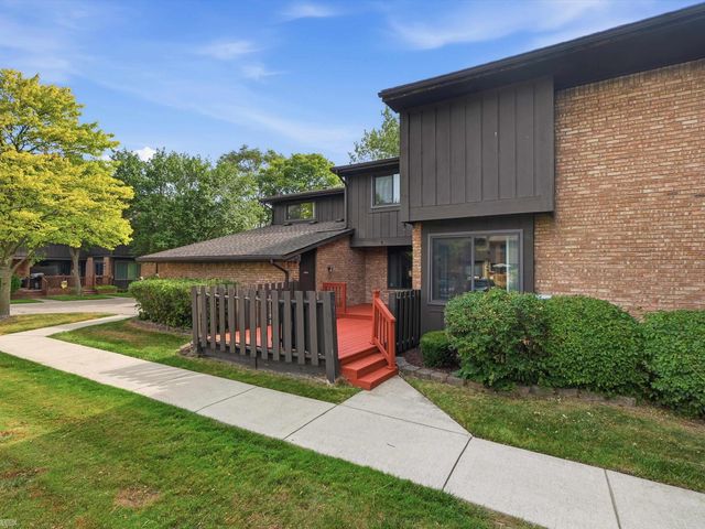37388 Clubhouse Drive, Sterling Heights, MI 48312