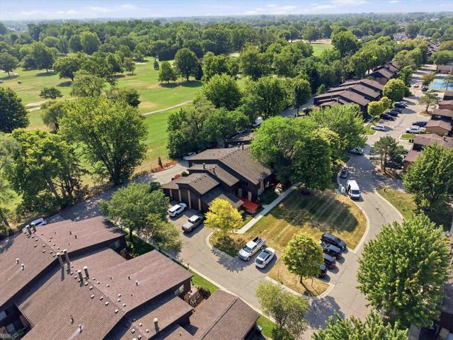 37388 Clubhouse Drive, Sterling Heights, MI 48312