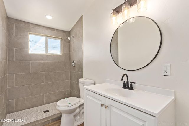 5547 S Meadowlark Avenue, Tucson, AZ 85746