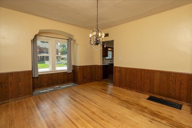 301 N Mantorville Avenue, Kasson, MN 55944