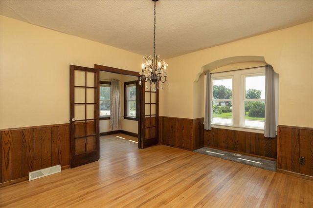 301 N Mantorville Avenue, Kasson, MN 55944