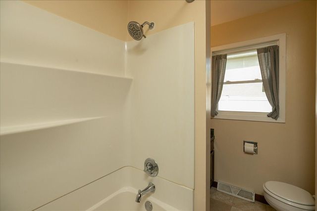 301 N Mantorville Avenue, Kasson, MN 55944