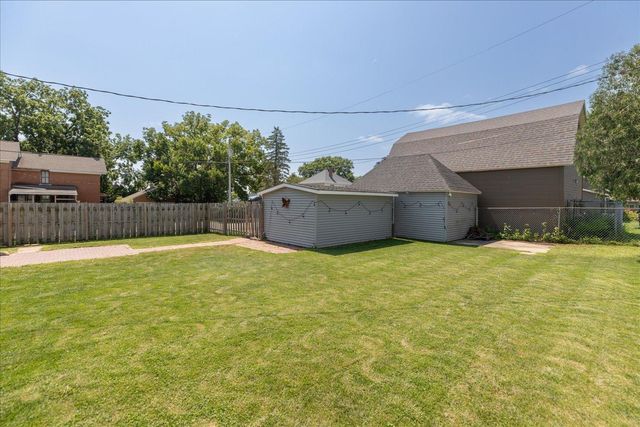 301 N Mantorville Avenue, Kasson, MN 55944