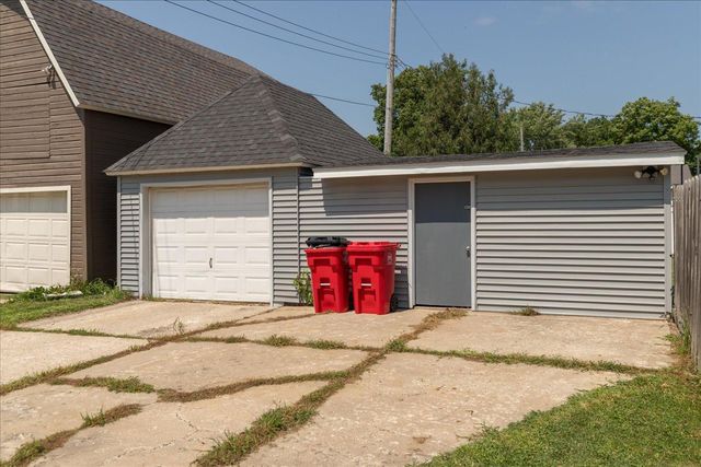 301 N Mantorville Avenue, Kasson, MN 55944