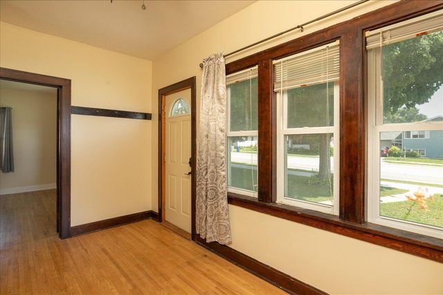 301 N Mantorville Avenue, Kasson, MN 55944