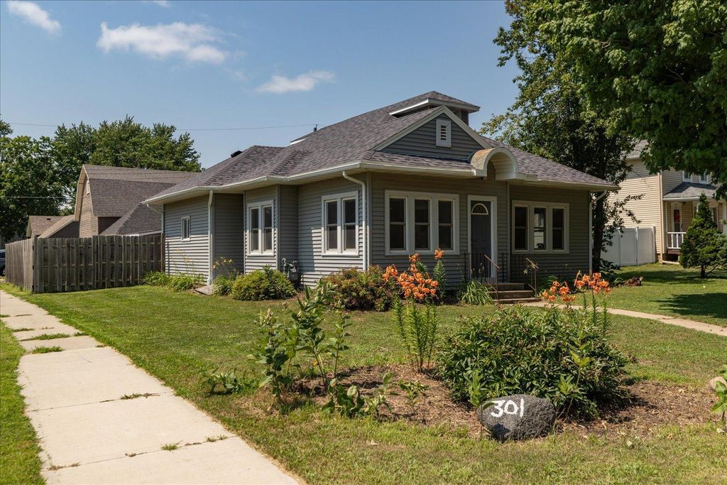 301 N Mantorville Avenue, Kasson, MN 55944