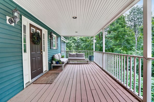 10 Fairway Dr, Groton, MA 01450