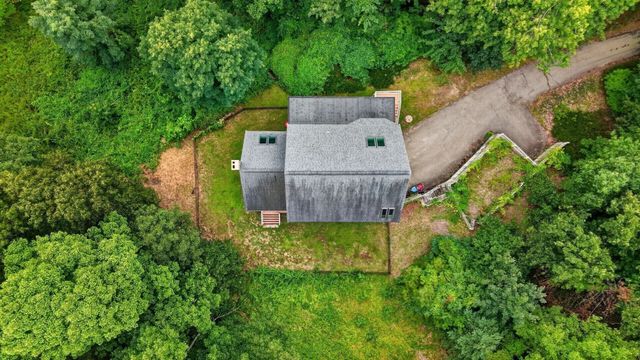 10 Fairway Dr, Groton, MA 01450