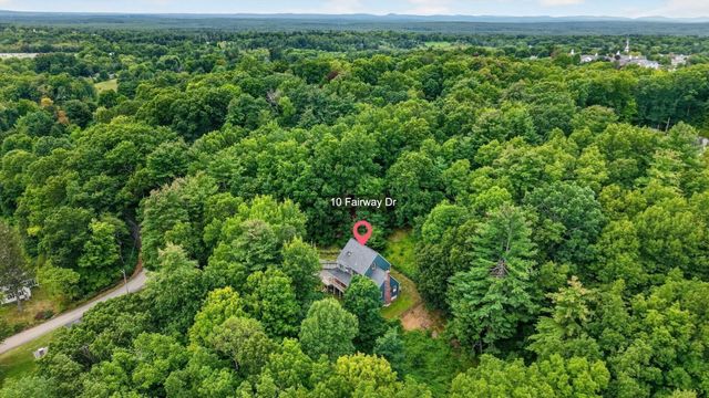 10 Fairway Dr, Groton, MA 01450