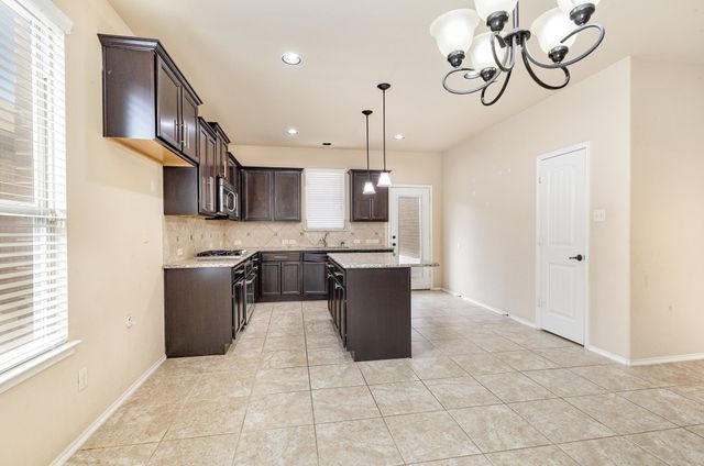 208 Whitman Drive, Mckinney, TX 75072