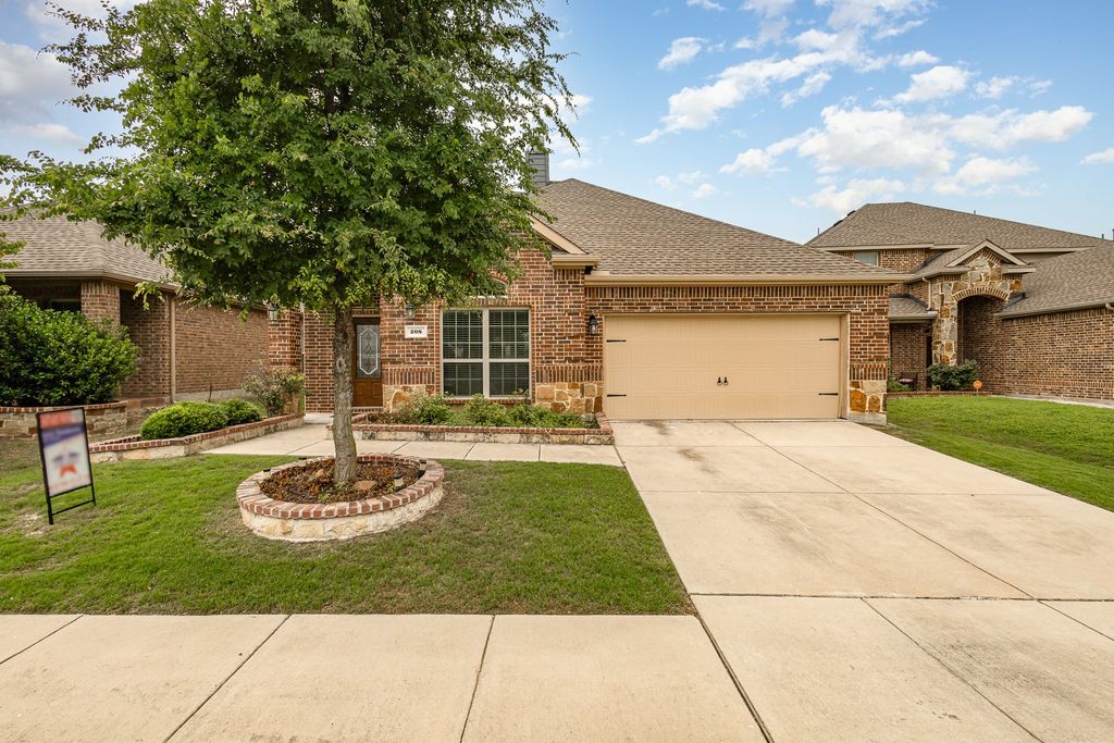 208 Whitman Drive, Mckinney, TX 75072