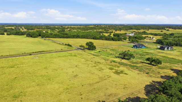 2701 Neri Road, Granbury, TX 76048