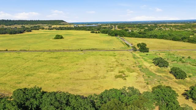 2701 Neri Road, Granbury, TX 76048