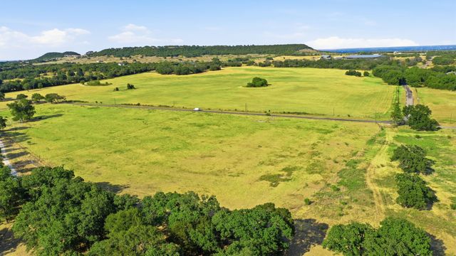 2701 Neri Road, Granbury, TX 76048