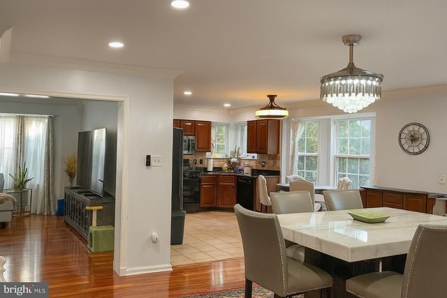 11 MORAY LN, Sewell, NJ 08080