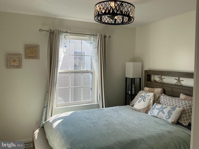 11 MORAY LN, Sewell, NJ 08080