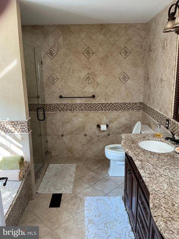 11 MORAY LN, Sewell, NJ 08080