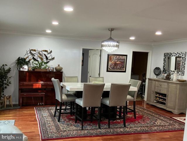 11 MORAY LN, Sewell, NJ 08080