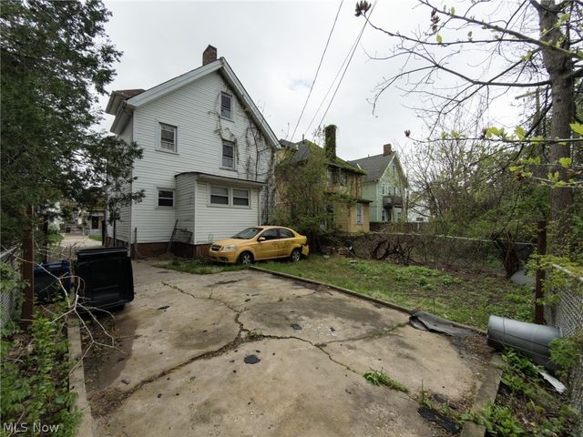 9409 Empire Avenue, Cleveland, OH 44108