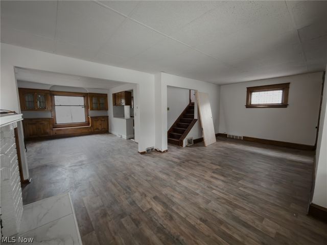 9409 Empire Avenue, Cleveland, OH 44108