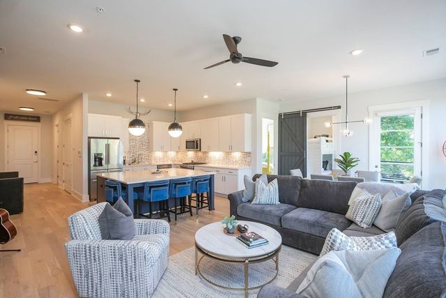 119 Acklen Park Dr Apt 204, Nashville, TN 37203