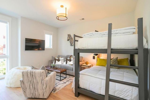 119 Acklen Park Dr Apt 204, Nashville, TN 37203