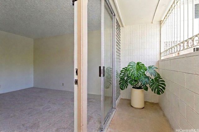 1036 Green Street 109, Honolulu, HI 96822