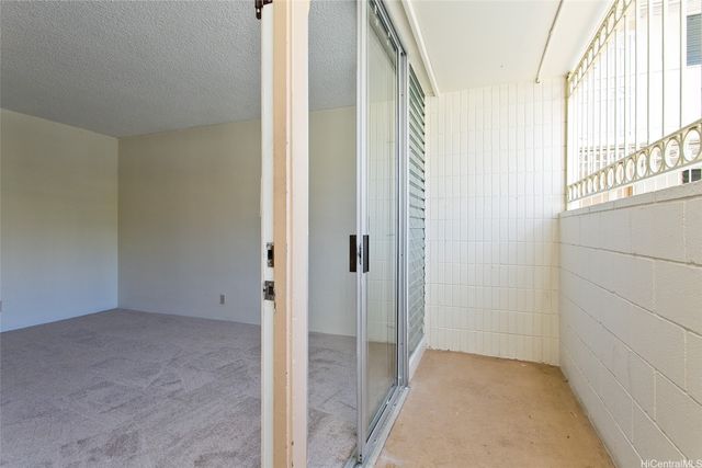 1036 Green Street 109, Honolulu, HI 96822