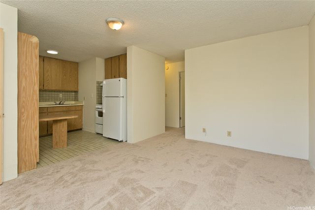 1036 Green Street 109, Honolulu, HI 96822