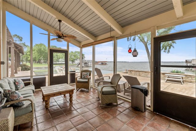 553 Arrowwood Beach Road, Trinidad, TX 75163