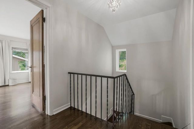 252 Apache Trail W, Lake Quivira, KS 66217