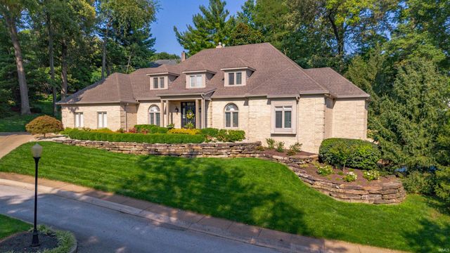 620 Winterwood Drive, Evansville, IN 47715