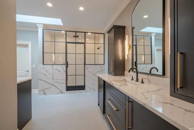 620 Winterwood Drive, Evansville, IN 47715