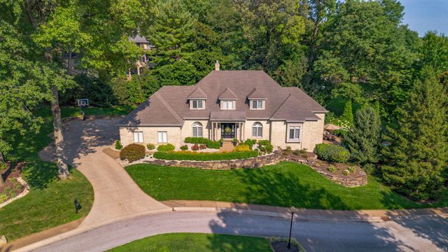 620 Winterwood Drive, Evansville, IN 47715