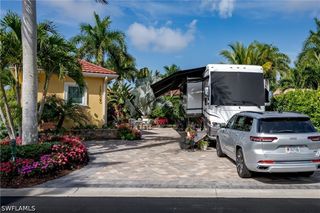 13625 Snapper LN, Naples, FL 34114