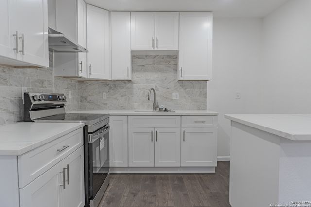 911 Fair, San Antonio, TX 78223