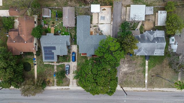 911 Fair, San Antonio, TX 78223